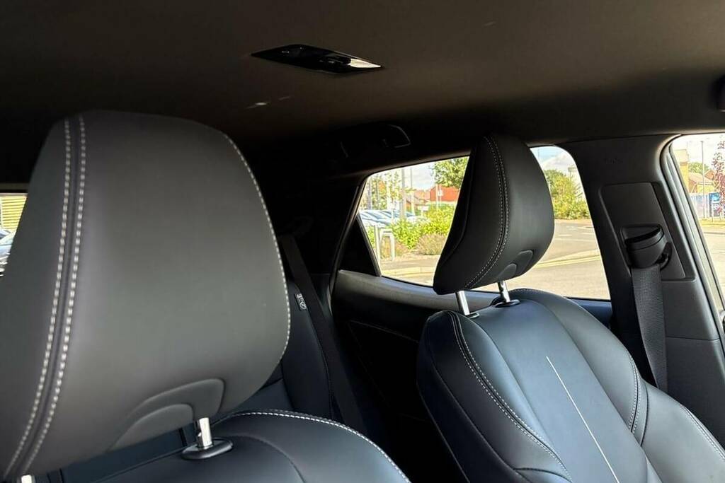 Lexus LBX 1.5 Vvt-ie Premium E-cvt Euro 6 Ss Black #19