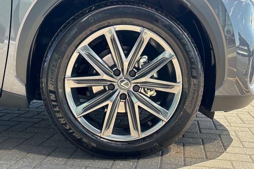 Lexus LBX 1.5 Vvt-ie Premium E-cvt Euro 6 Ss Black #25