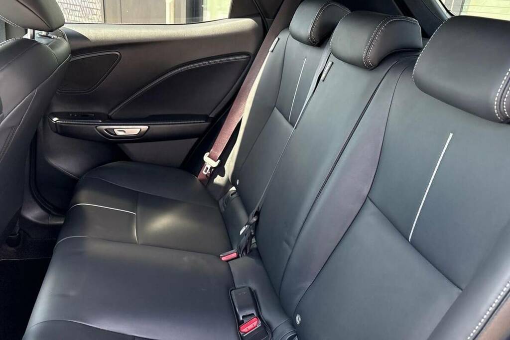Lexus LBX 1.5 Vvt-ie Premium E-cvt Euro 6 Ss Black #15