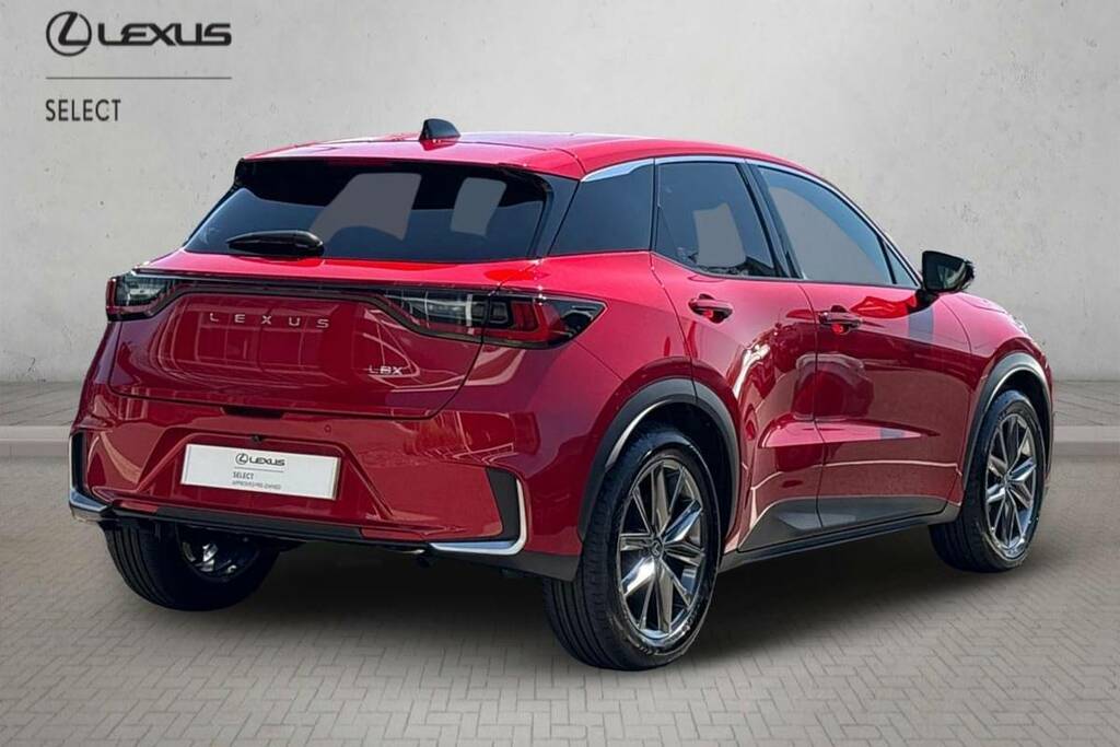 Lexus LBX 1.5 Takumi E-cvt Red #2