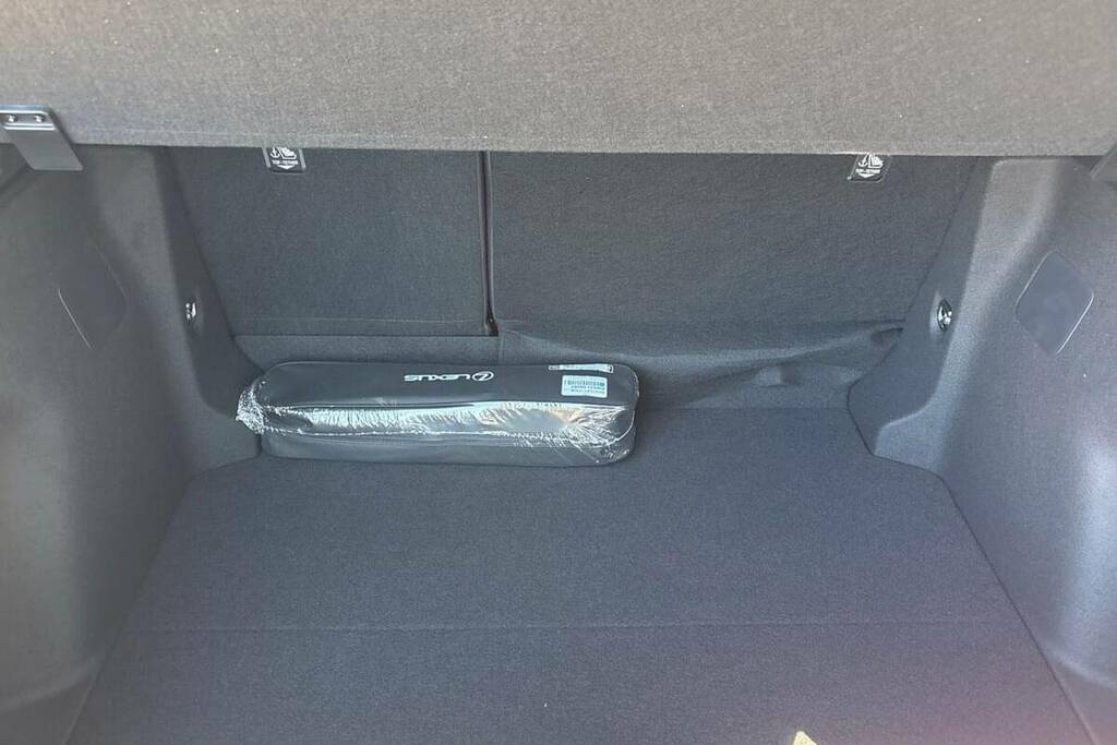 Lexus LBX 1.5 Vvt-ie Premium Plus Suv Hybrid E-cv Grey #13