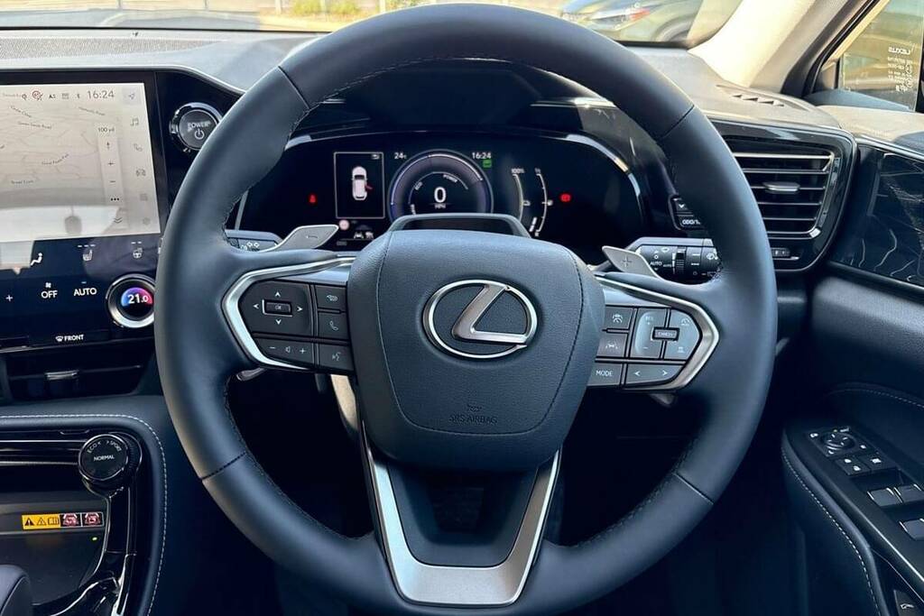 Lexus NX 2.5 450H 18.1Kwh Premium Plus Suv Plug Black #10