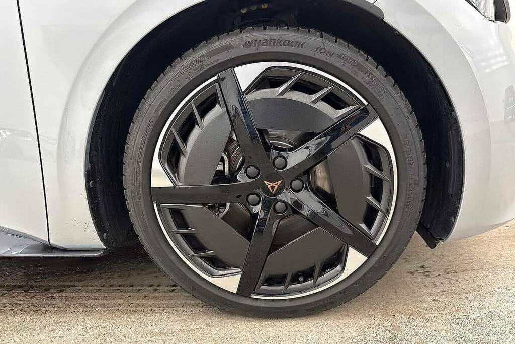Cupra Born 170Kw E-boost V2 59Kwh Silver #5