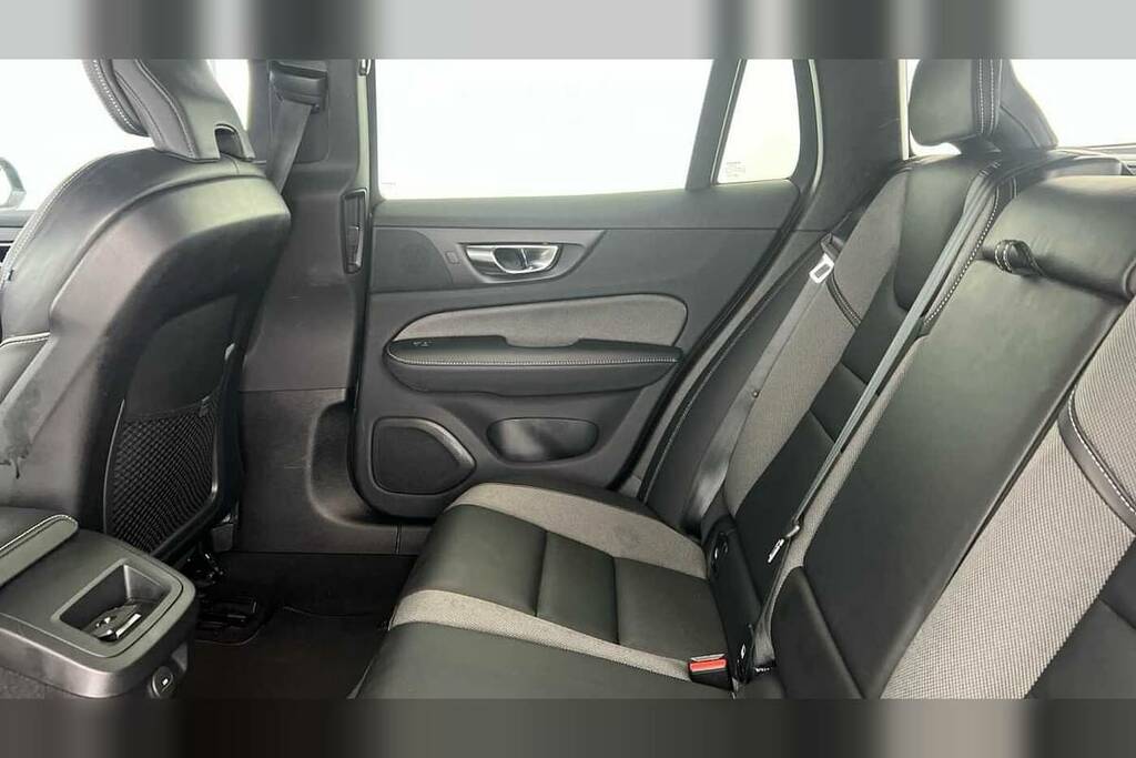 Volvo V60 R-design, B3 Mild Hybrid Black #7