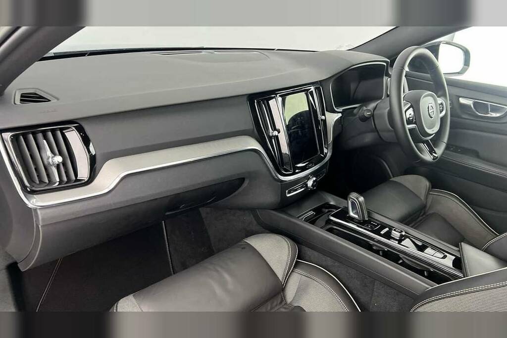 Volvo V60 2.0 B3p R Design 7 Speed Grey #6