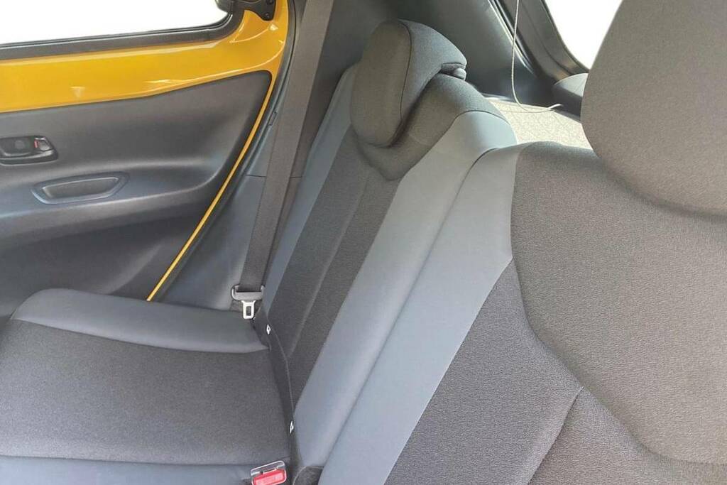 Toyota Aygo X Edge Auto White #8
