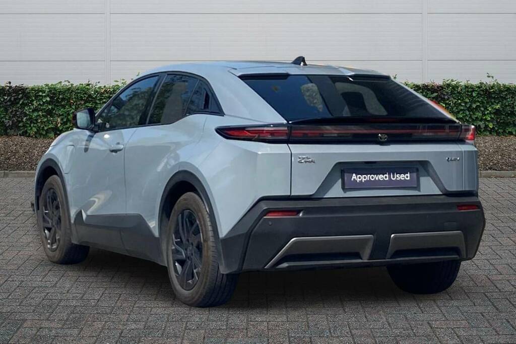 Toyota C-Hr 165Kw Design 77Kwh Grey #2
