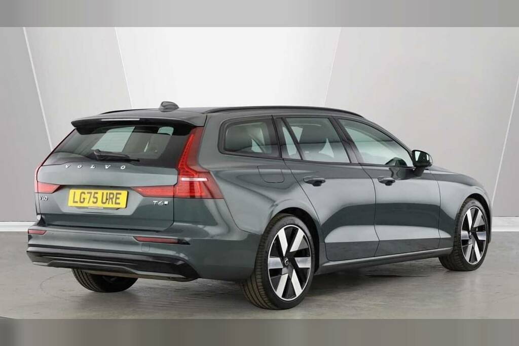 Volvo V60 2.0 T6 350 Phev Plus Dark Awd #3