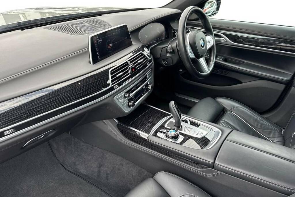 BMW 7 Series 730D Mht M Sport Black #7