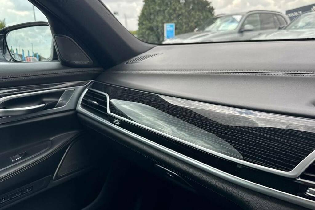 BMW 7 Series 730D Mht M Sport Black #25
