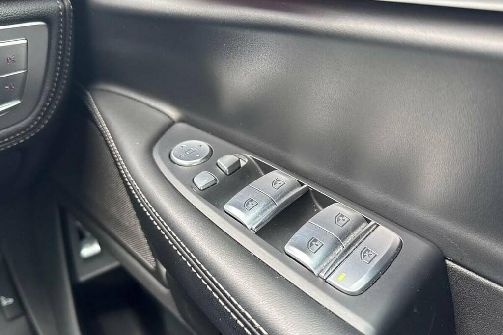 BMW 7 Series 730D Mht M Sport Black #18