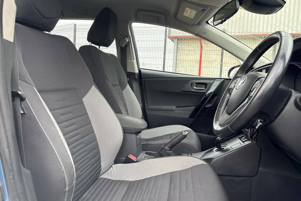 Toyota Auris 1.8 Hybrid Icon Tech Tss Cvt Blue #6
