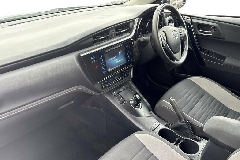 Toyota Auris 1.8 Vvt Blue #40
