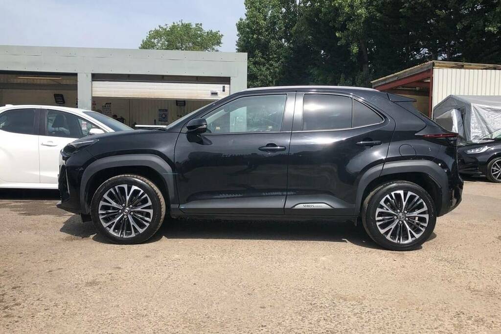 Toyota Yaris Cross Excel Grey #7