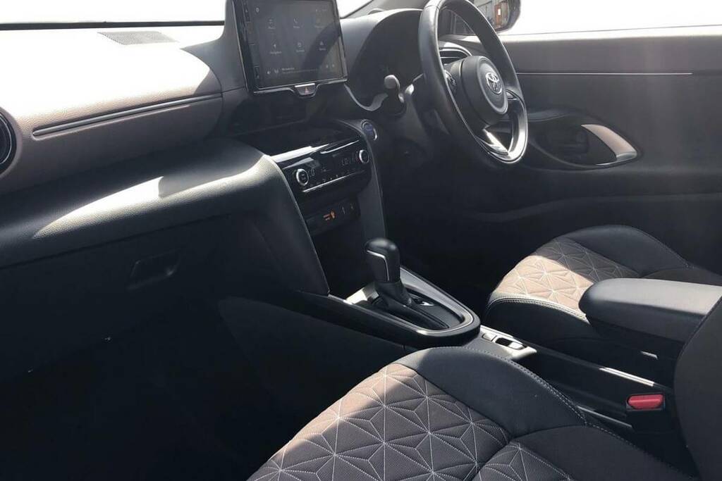 Toyota Yaris Cross Excel Grey #15