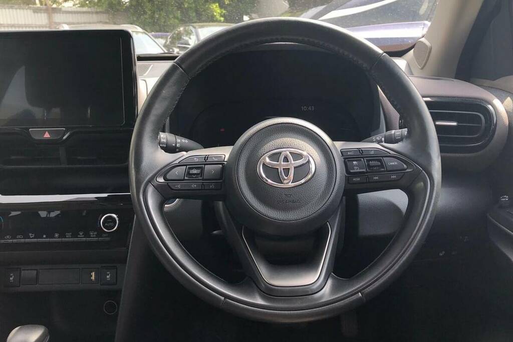 Toyota Yaris Cross Excel Grey #10