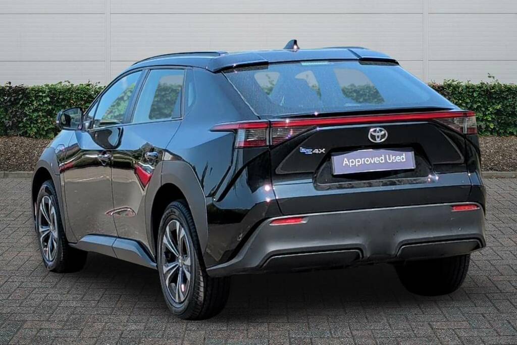 Toyota bZ4X 150Kw Pure 71.4Kwh 11Kw Black #2