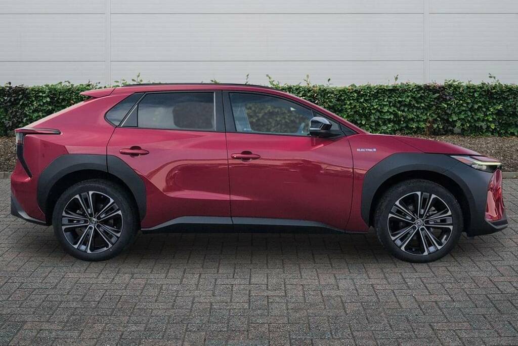 Toyota bZ4X 150Kw Motion 71.4Kwh Red #5