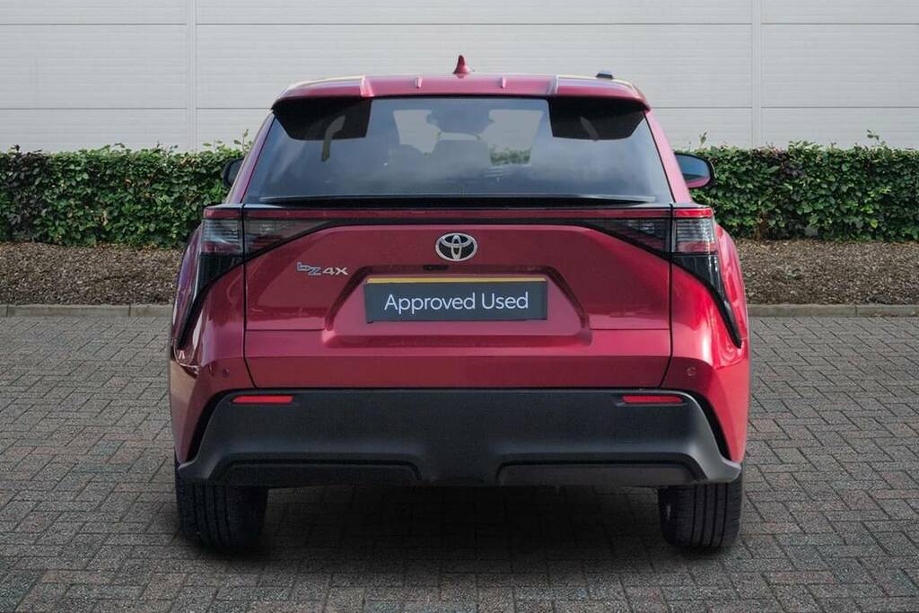 Toyota bZ4X 150Kw Motion 71.4Kwh Red #4