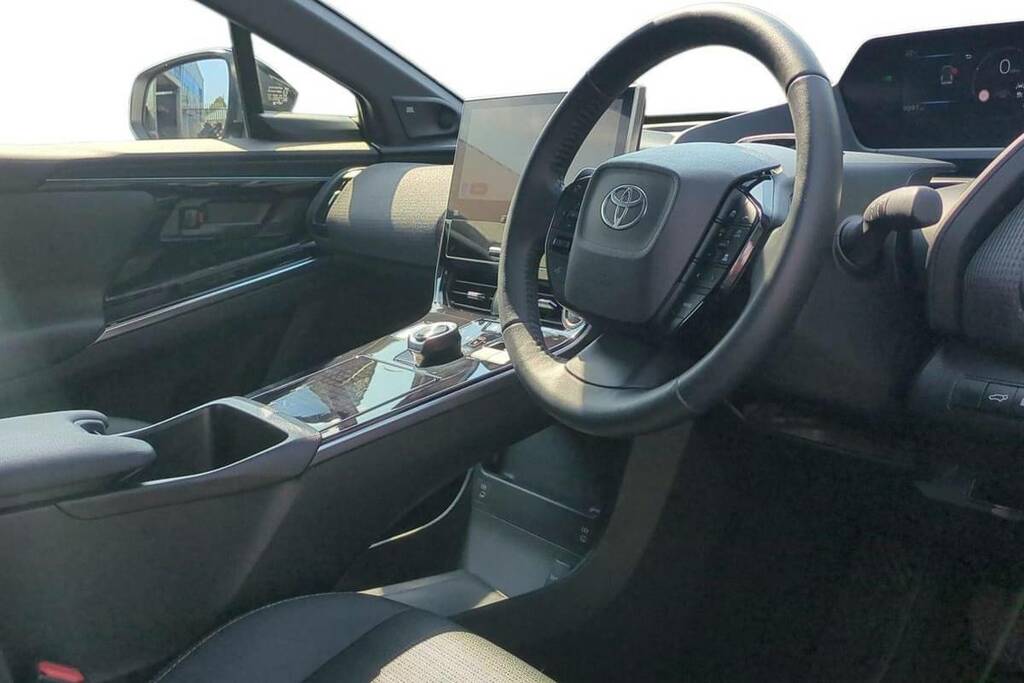 Toyota bZ4X Vision Blue #12