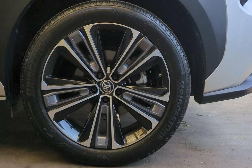 Toyota bZ4X Vision Blue #14
