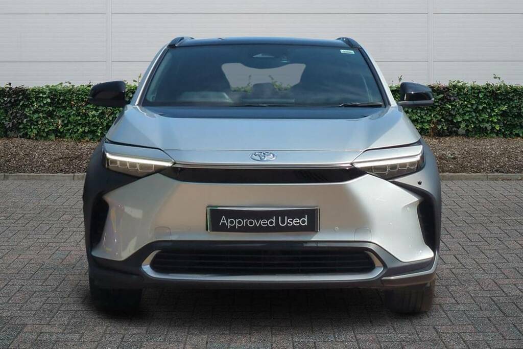 Toyota bZ4X 160Kw Premiere Edition 71.4Kwh Awd 11Kw Silver #3