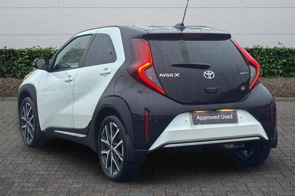 Toyota Aygo X 1.5 Hybrid Gr Sport Cvt #2