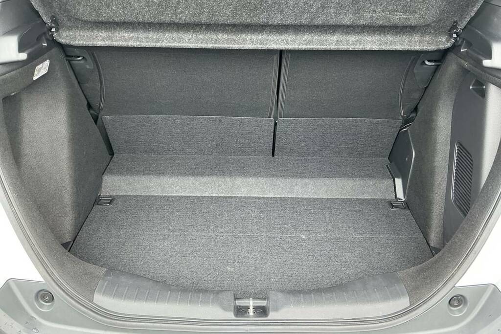 Honda Jazz Hat 1.5 I-mmd Hbd Advance Ecvt Black #2