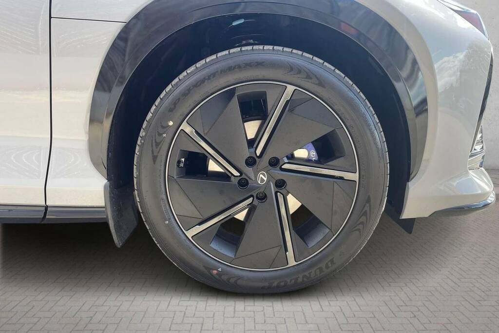 Lexus RZ 550E 300Kw F Sport Takumi 77 Kwh Bitone  #6