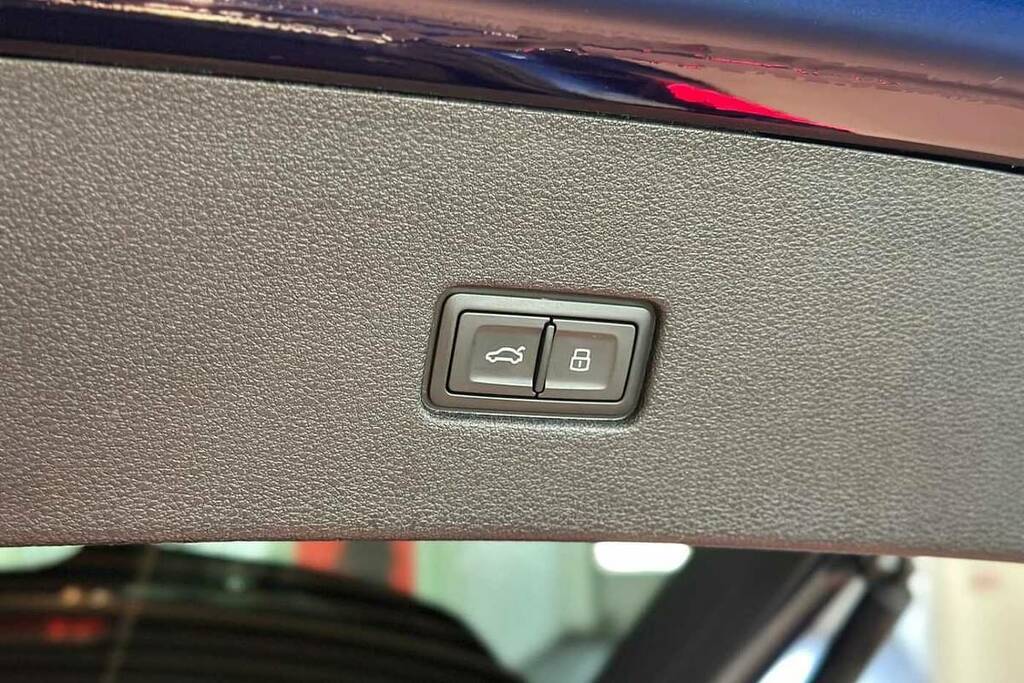 Audi Q8 Sq8 Tfsi Quattro Black Edition Tiptronic Black #27