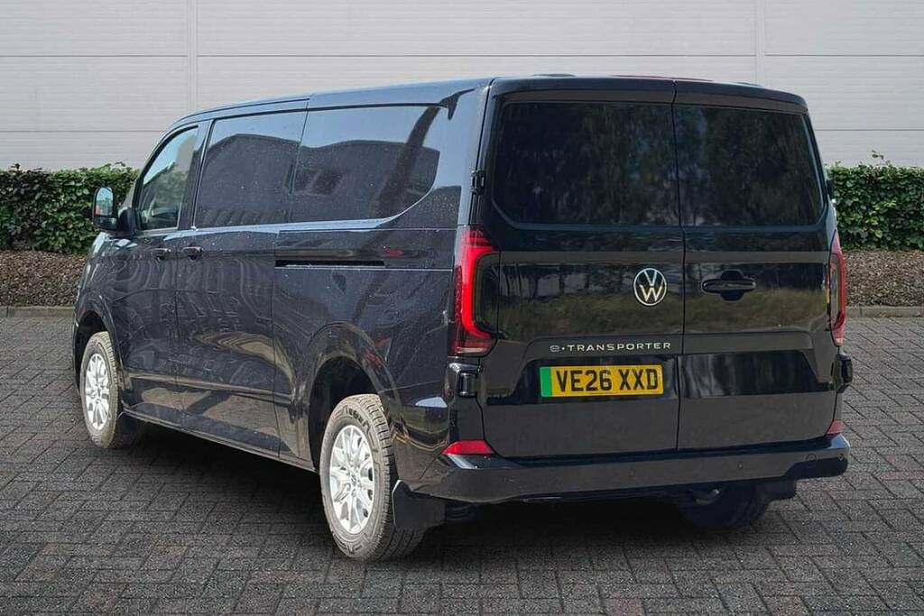 Volkswagen E-Transporter 160Kw 65Kwh Commerce Pro Van Black #3