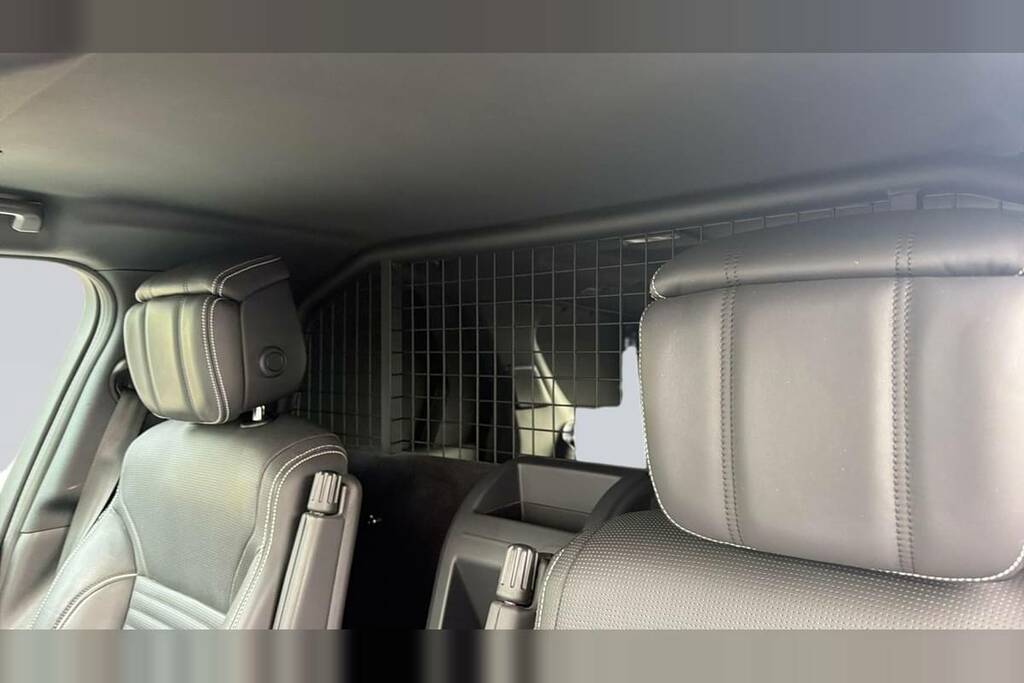 Land Rover Discovery 3.0 D300 R-dynamic Hse Commercial VX22XCP Brown #4