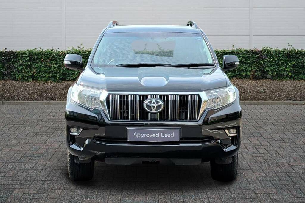 Toyota Land Cruiser 2.8D 204 Active Commercial Black #3