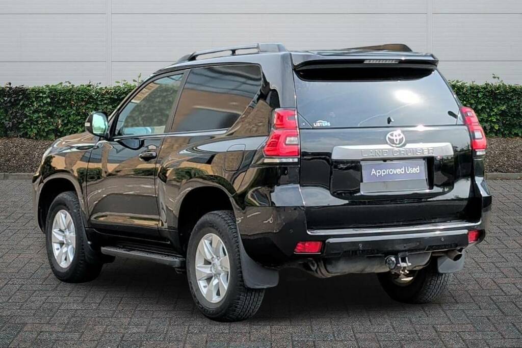 Toyota Land Cruiser 2.8D 204 Active Commercial Black #2