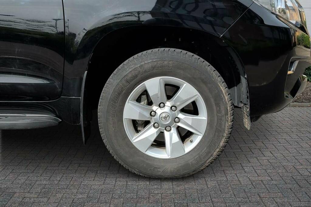 Toyota Land Cruiser 2.8D 204 Active Commercial Black #6