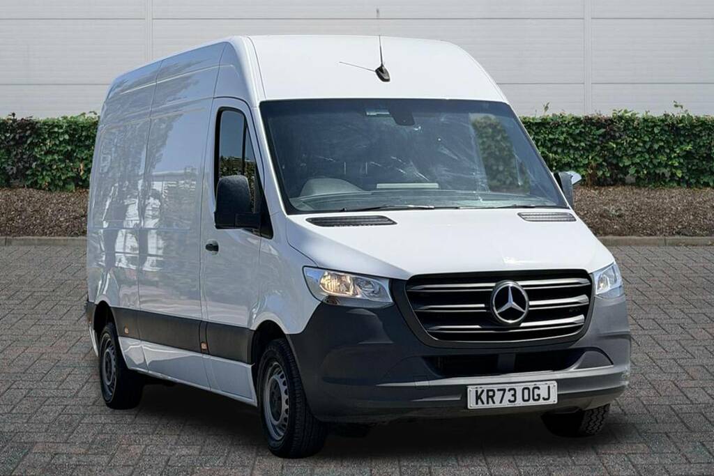 Mercedes-Benz Sprinter 3.5T H1 Premium Van KR73OGJ White