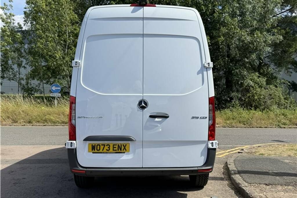 Mercedes-Benz Sprinter 3.5T H1 Premium Van White #4
