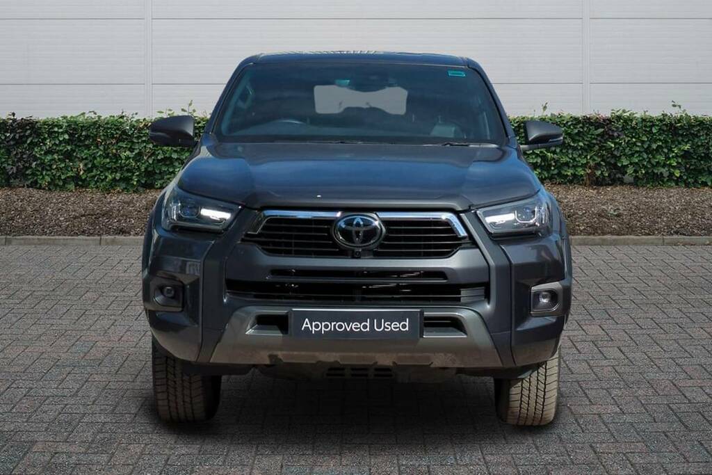 Toyota HILUX Invincible X Dcab Pick Up 2.8 D 48V VK25OHT Grey #3