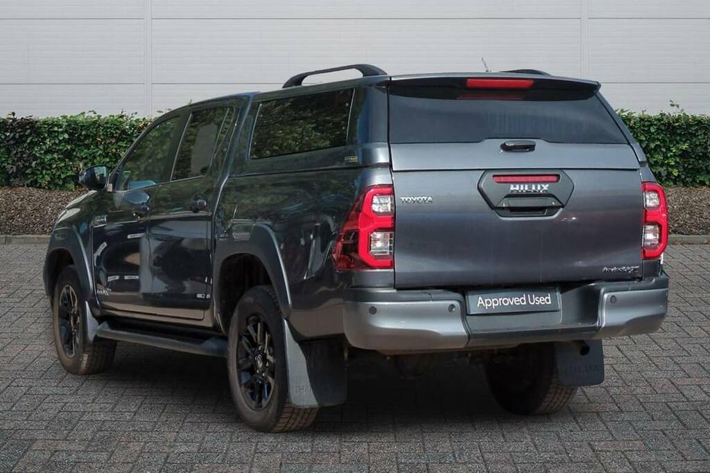 Toyota HILUX Invincible X Dcab Pick Up 2.8 D 48V VK25OHT Grey #2