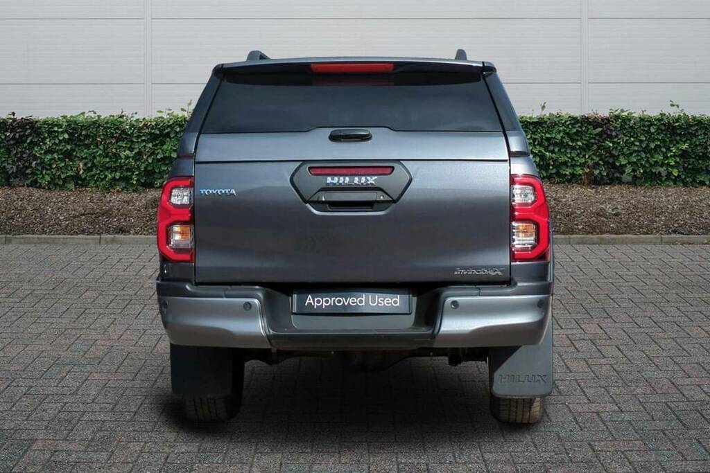 Toyota HILUX Invincible X Dcab Pick Up 2.8 D 48V VK25OHT Grey #4