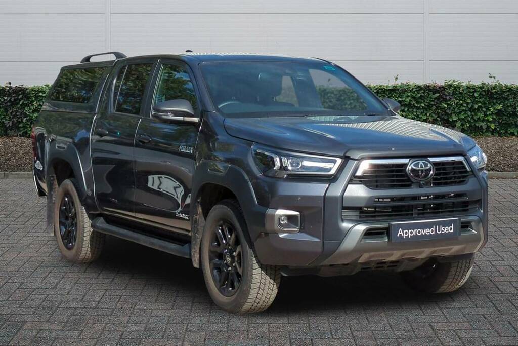 Toyota HILUX Invincible X Dcab Pick Up 2.8 D 48V Grey