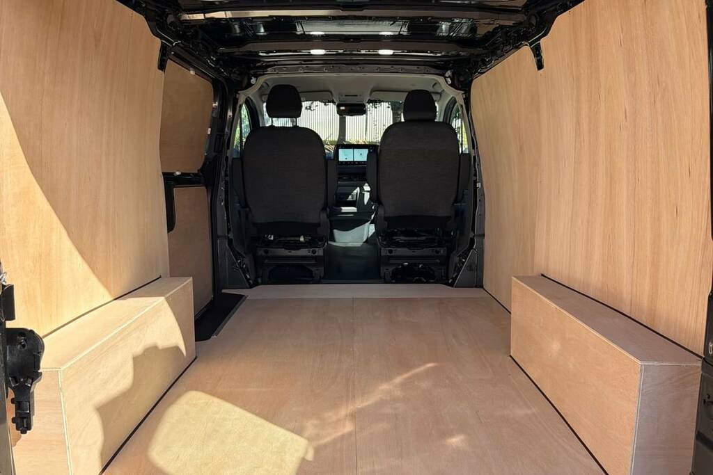 Volkswagen Transporter 2.0 Tdi 150 Commerce Pro Van #2