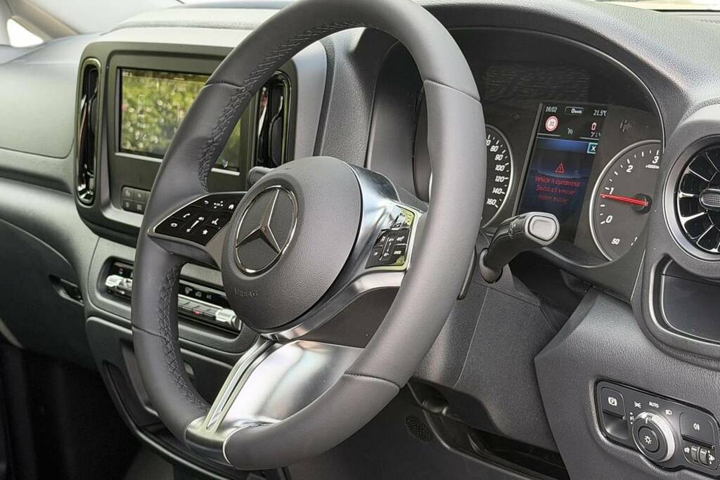 Mercedes-Benz Vito 116Cdi Pro Crew Van 9G-tronic White #4