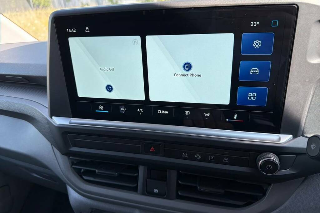 Volkswagen Transporter 2.0 Tdi 150 Commerce Plus Van #3