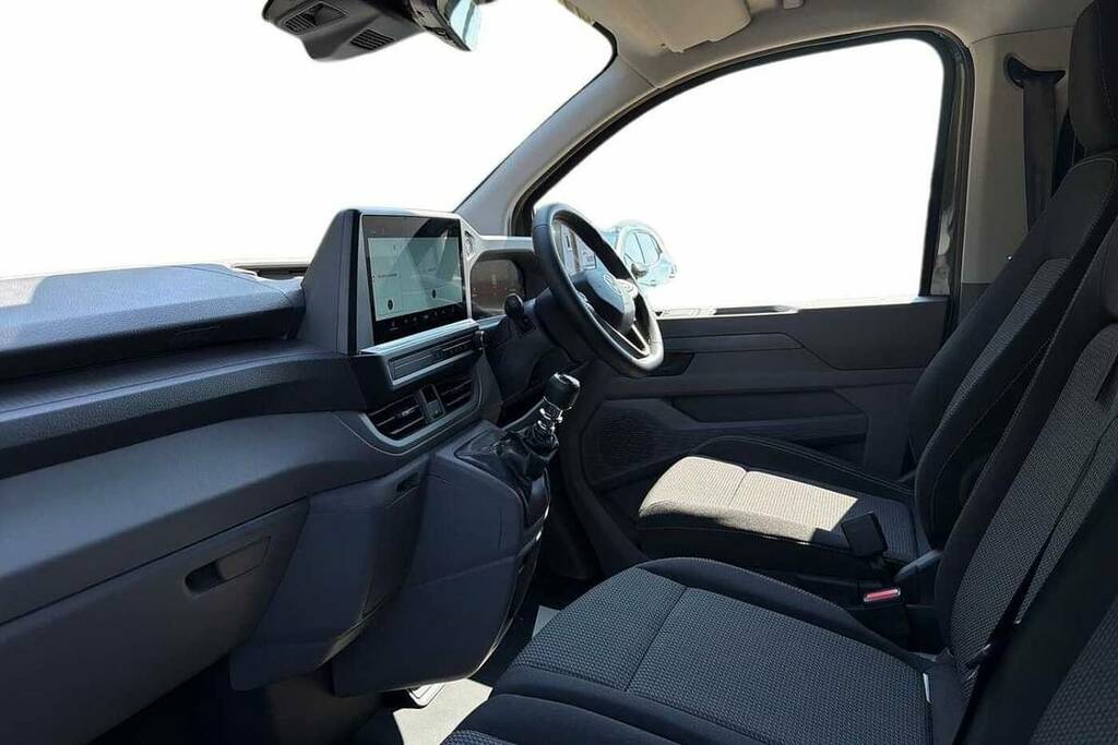 Volkswagen Transporter 2.0 Tdi 150 Commerce Plus Van 5 Plus VA26KOW #2