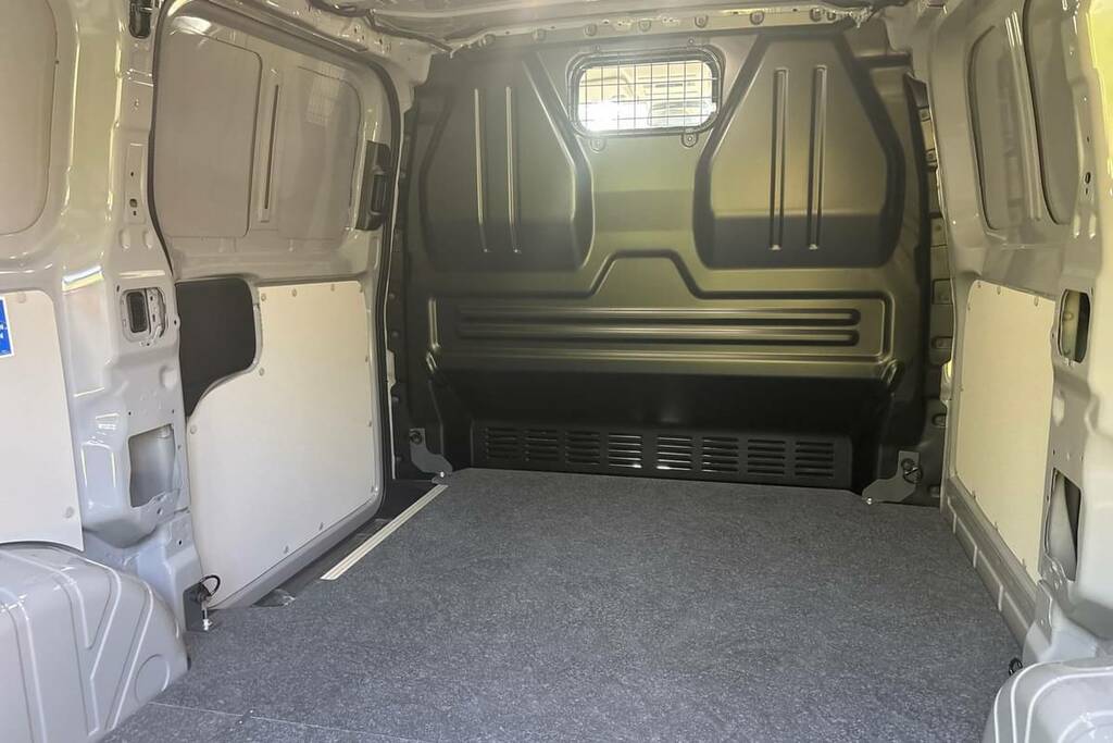 Volkswagen Transporter 2.0 Tdi 150 Commerce Pro Van Grey #2