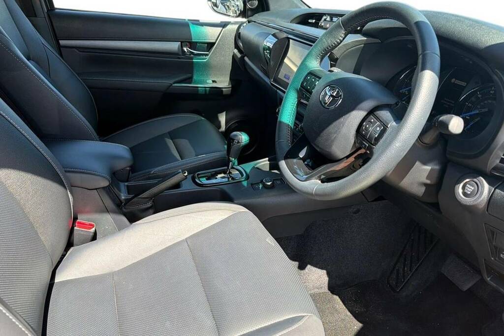Toyota HILUX 2.8 D-4d-h Invincible X 4Wd Euro 6 Brown #12