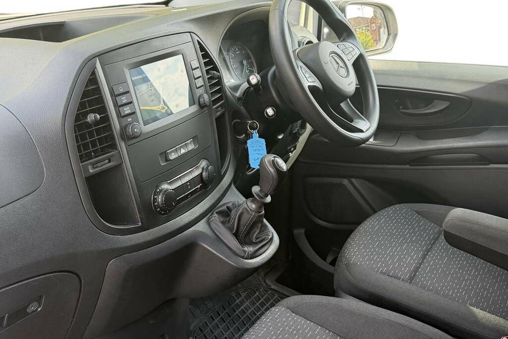 Mercedes-Benz Vito 2.0 114 Cdi Select Tourer G-tronic L3 Euro 6 Ss Grey #24