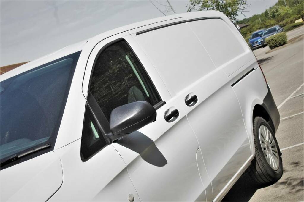 Mercedes-Benz Vito 114Cdi Pro Van White #6