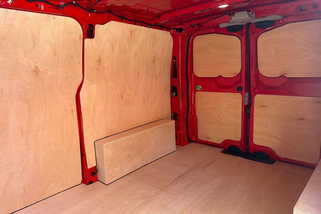 Volkswagen Transporter 2.0 Tdi 110 Commerce Plus Van Red #5